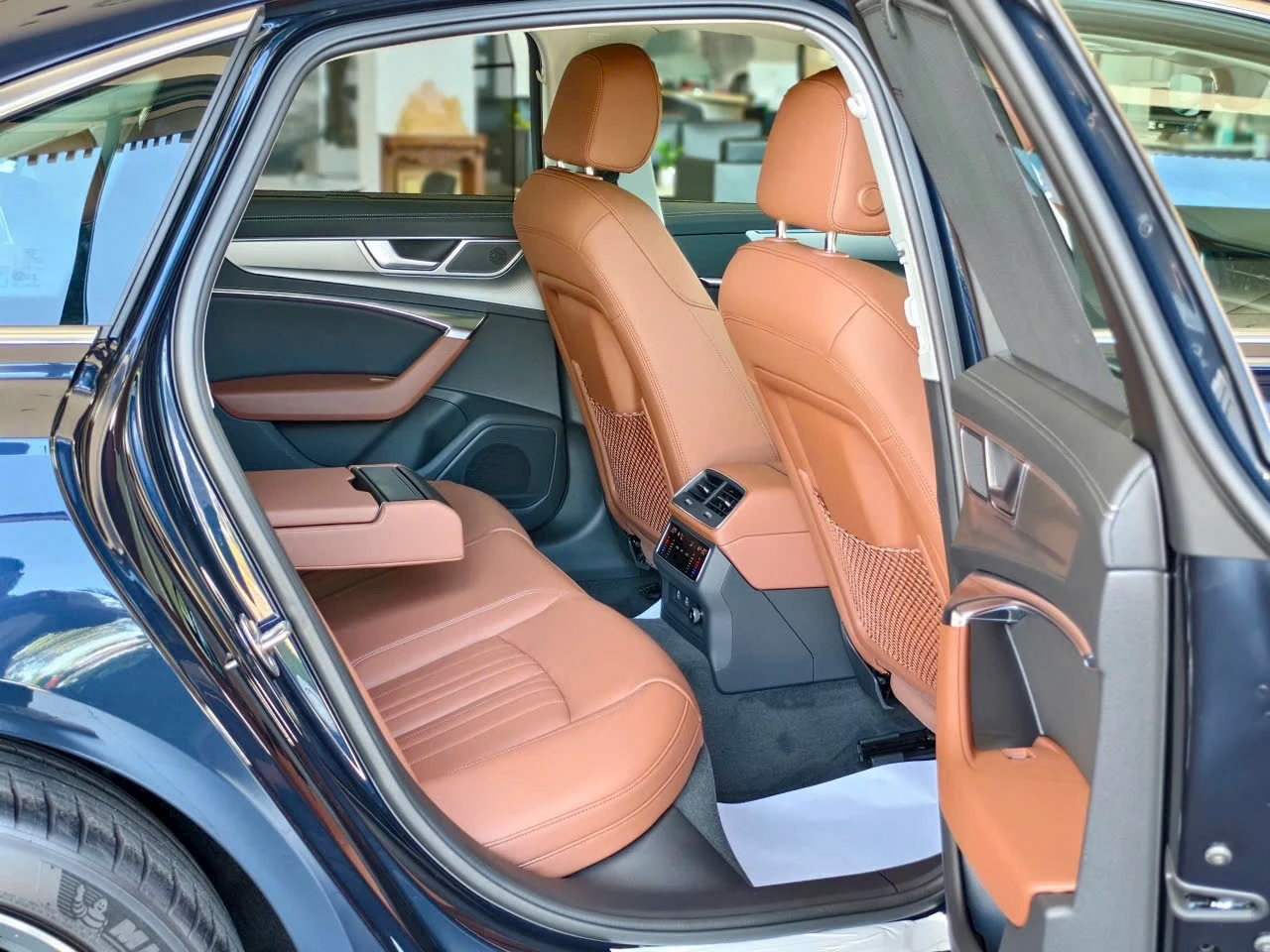 Audi A6 - Ảnh 4
