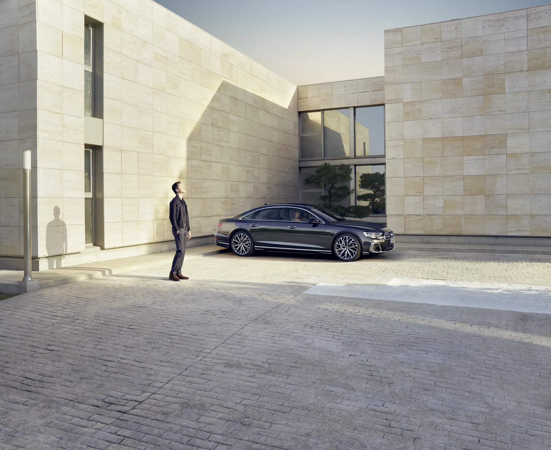 Audi A8 L thân xe