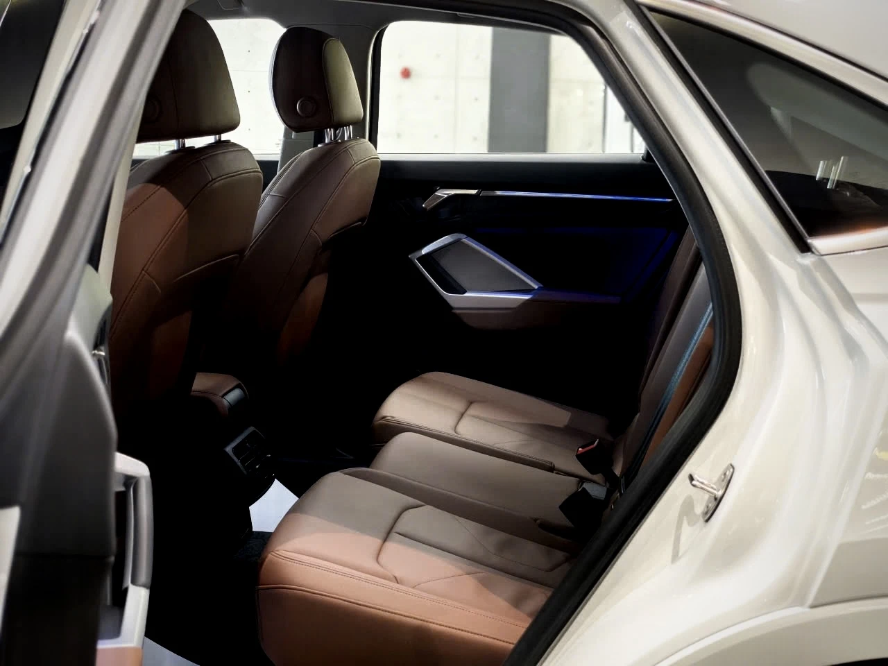 Audi Q3 S Line - Ảnh 17