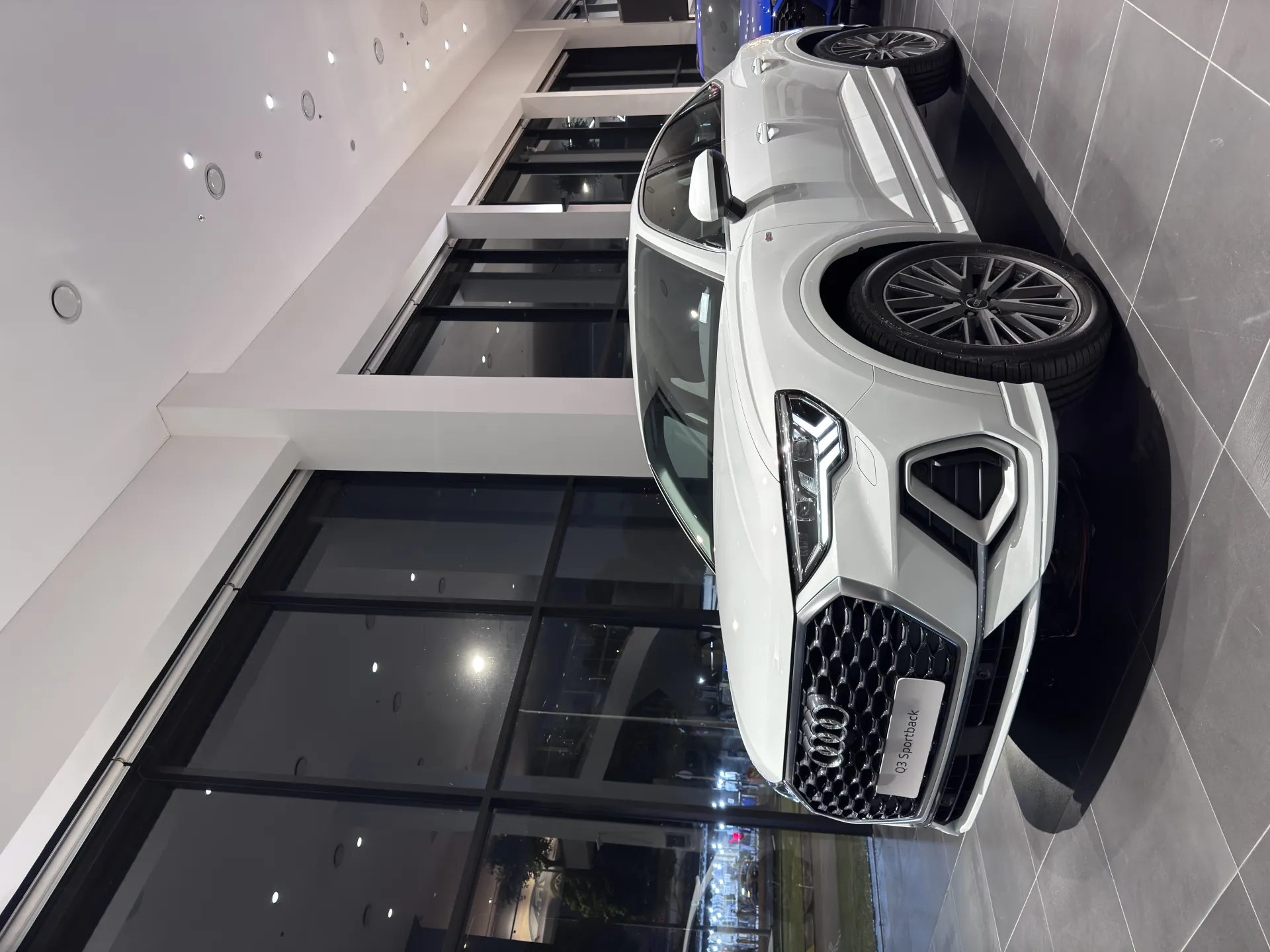 Audi Q3 S Line - Ảnh 30