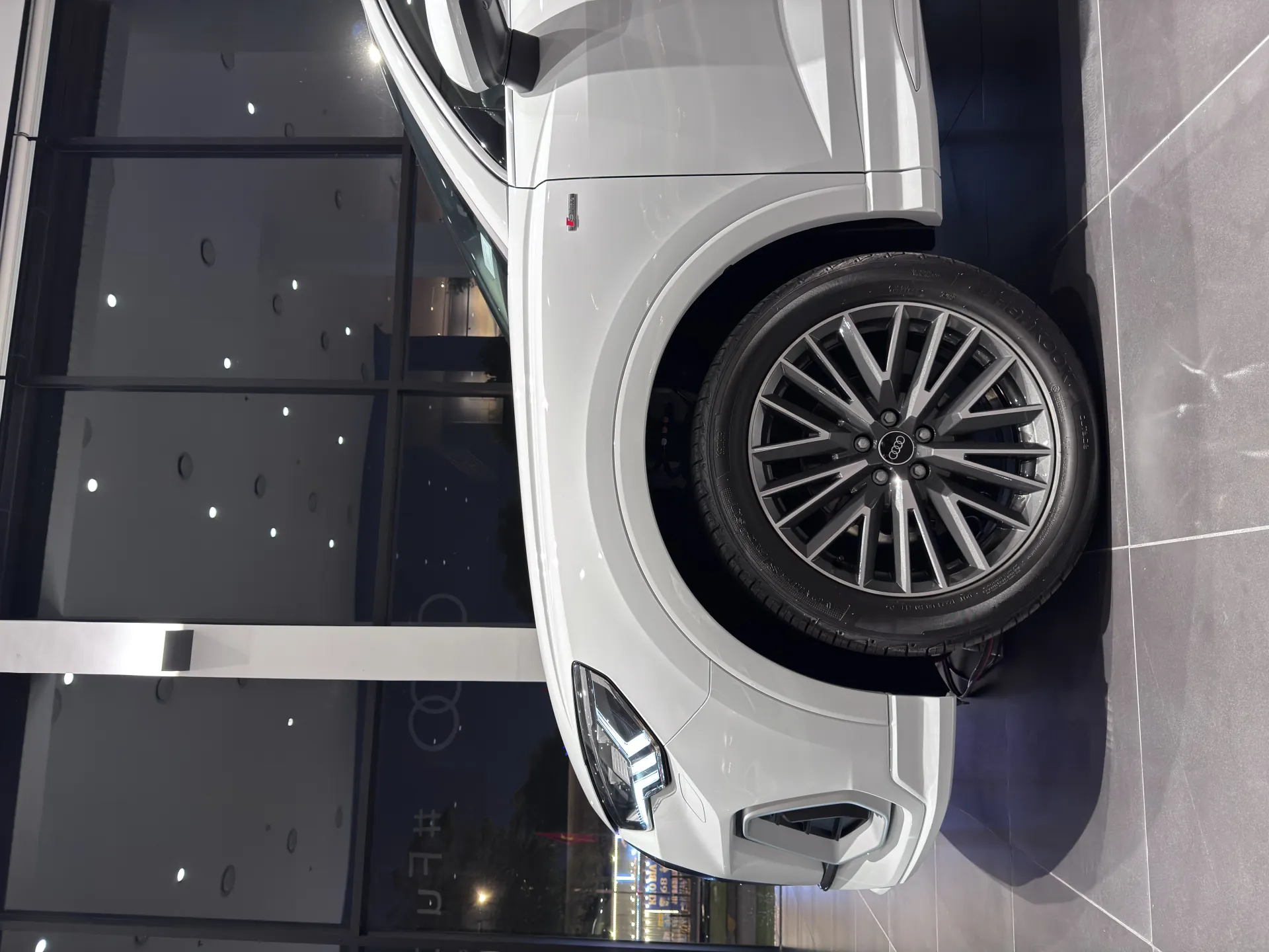 Audi Q3 S Line - Ảnh 31