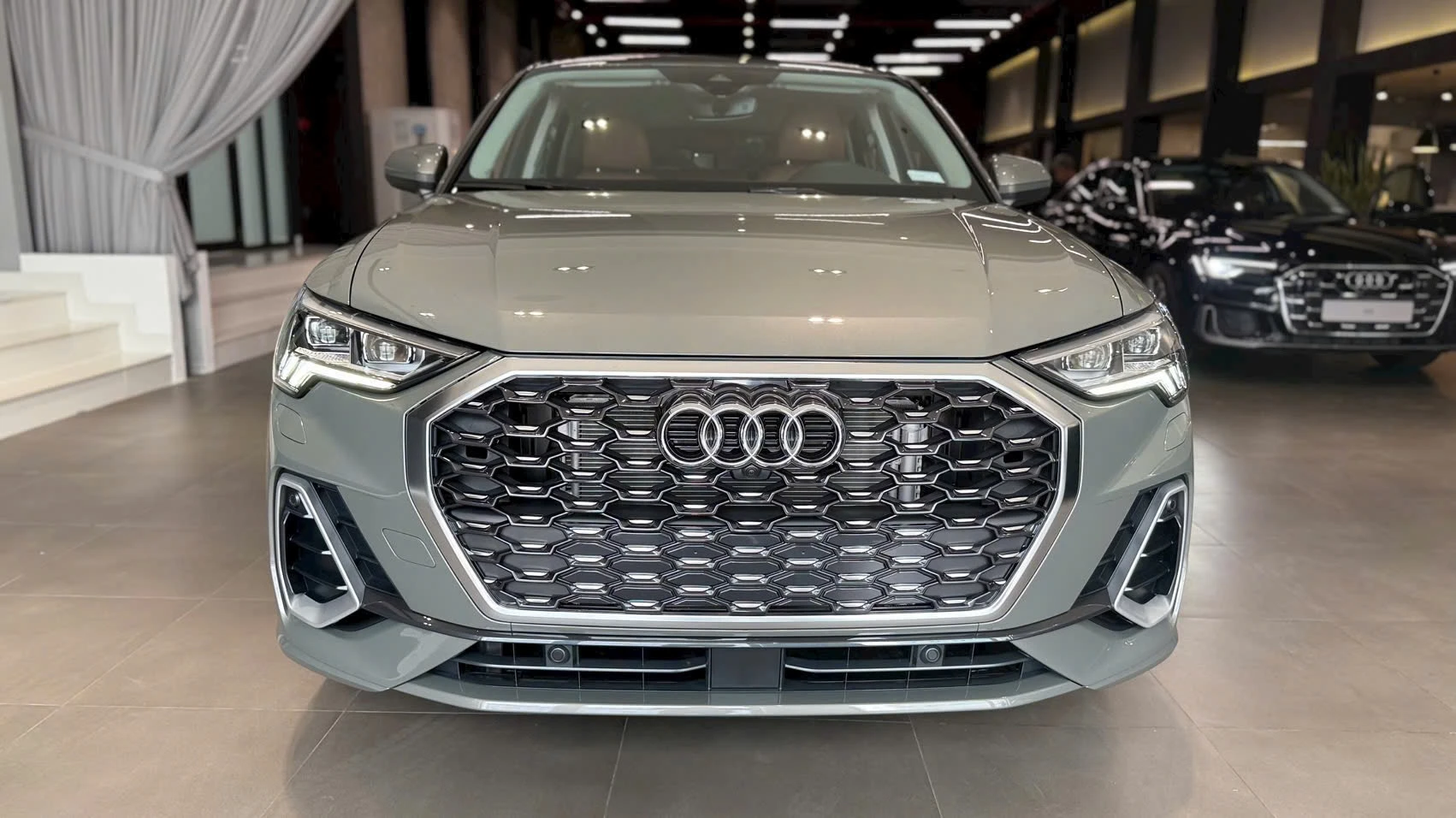Audi Q3 S Line - Ảnh 38