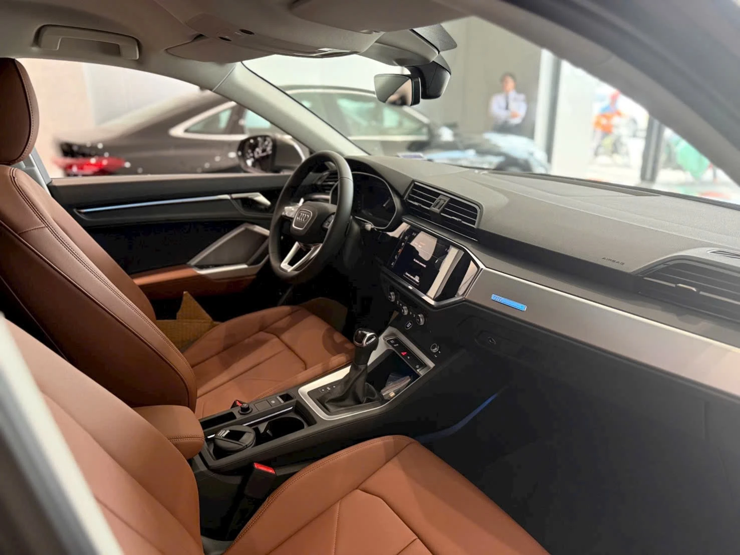 Audi Q3 S Line - Ảnh 43