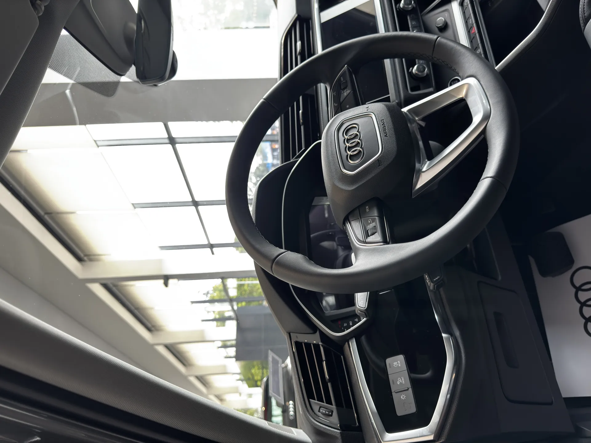 Audi Q3 S Line - Ảnh 57