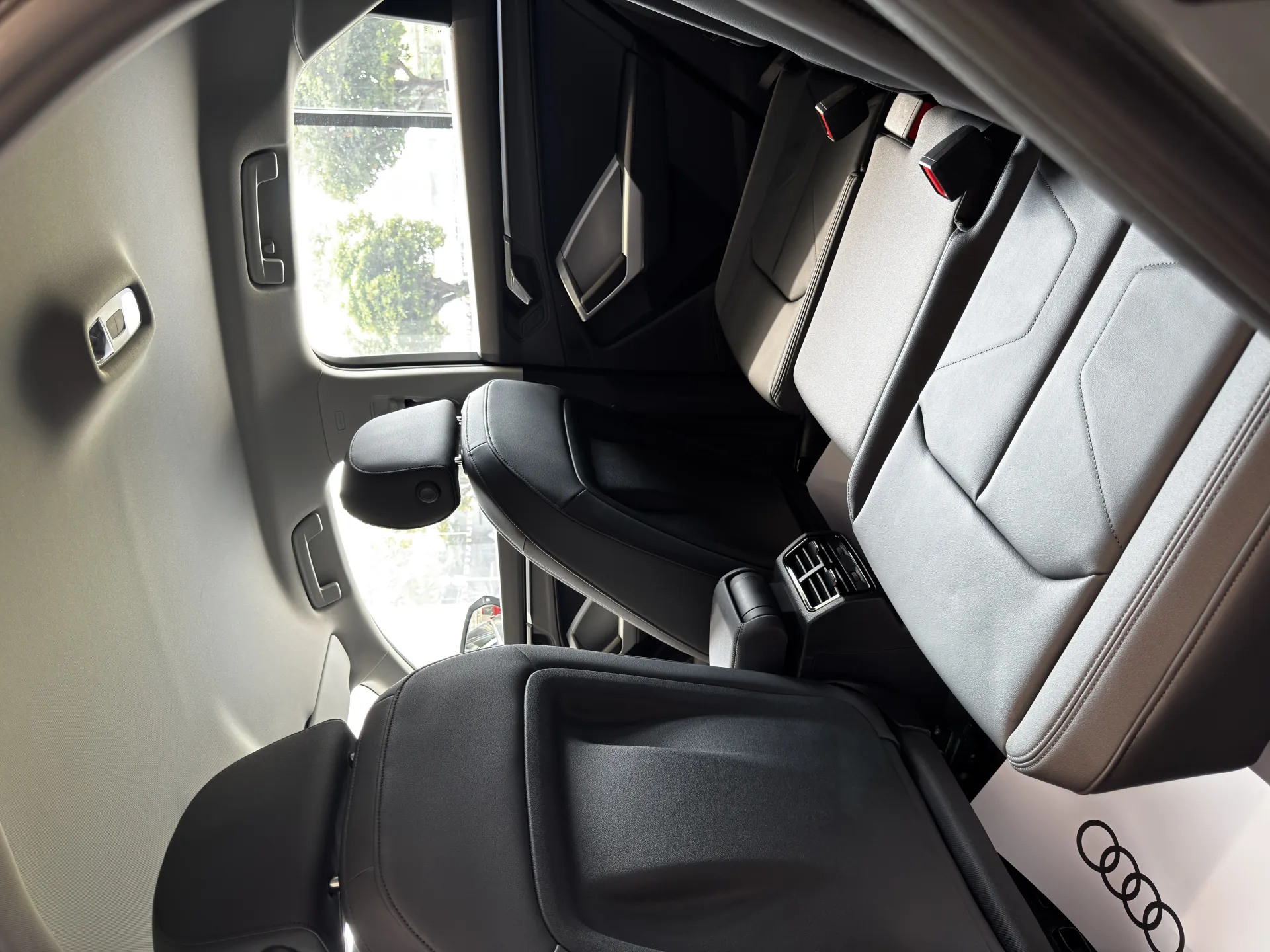 Audi Q3 S Line - Ảnh 60