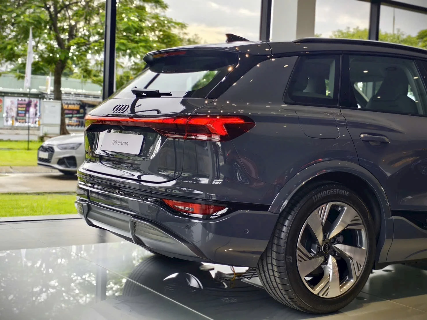 Audi Q6 e-tron - Ảnh 21