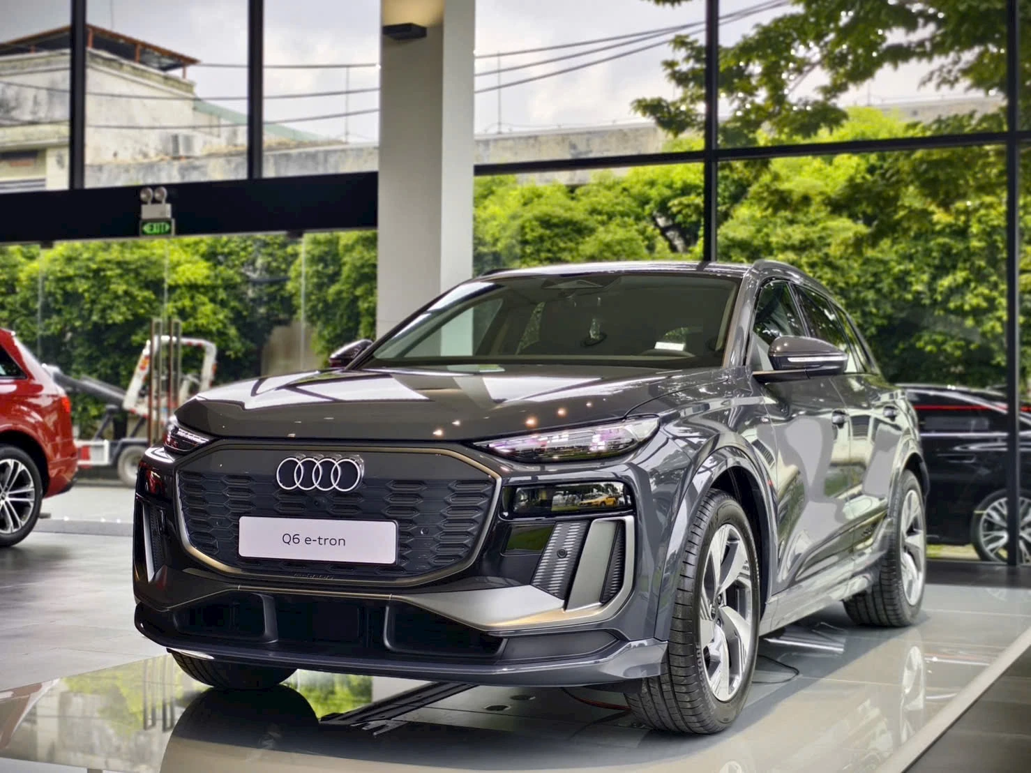 Audi Q6 e-tron - Ảnh 23