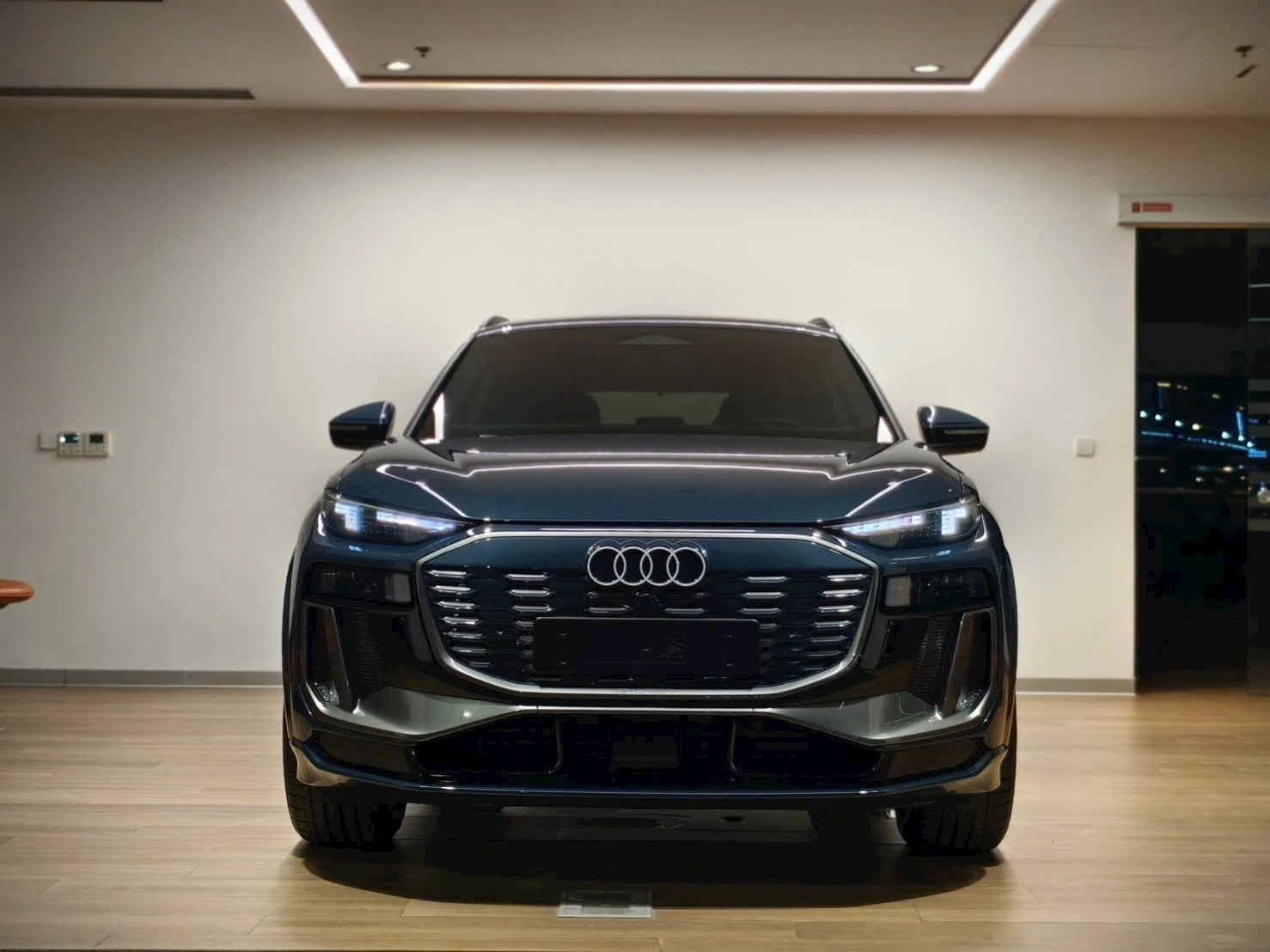 Audi Q6 e-tron - Ảnh 24
