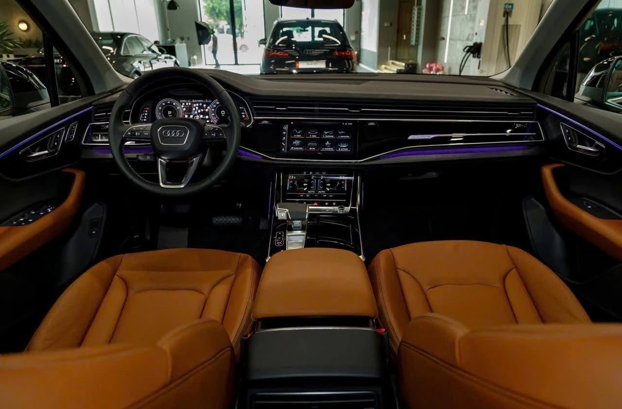 Audi Q7 - Ảnh 8